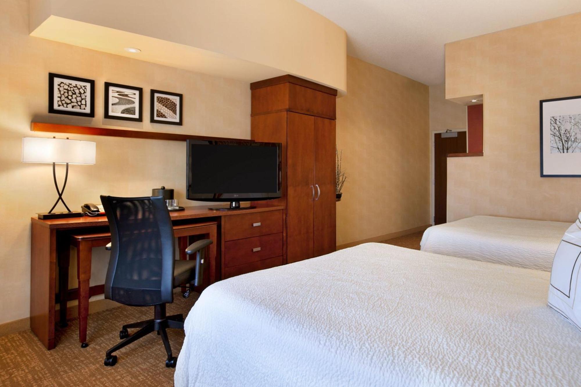 Sonesta Essential Junction City Bagian luar foto