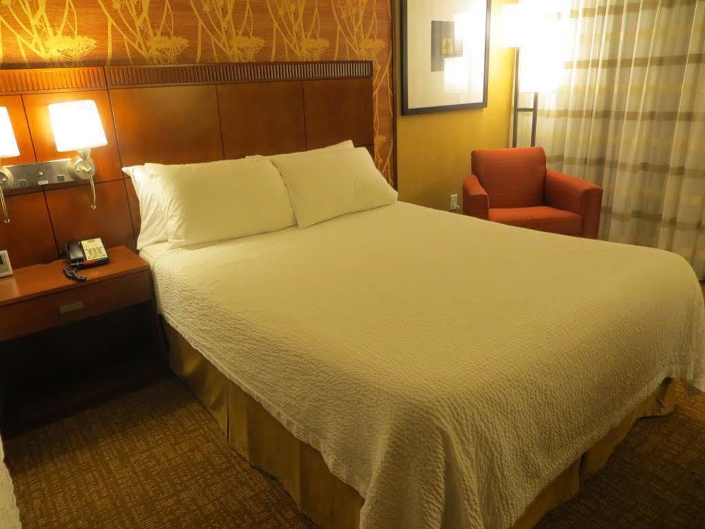 Sonesta Essential Junction City Bagian luar foto